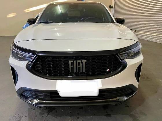 FIAT FASTBACK 1.0 TURBO 200 HYBRID IMPETUS CVT FIAT FASTBACK 1.0 TURBO 200 HYBRID IMPETUS CVT